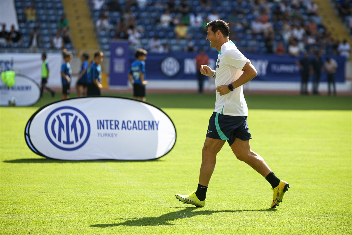 RÖPORTAJ – Inter'in efsanesi Zanetti, Türk futbolunun geleceğinin parlak olduğuna inanıyor