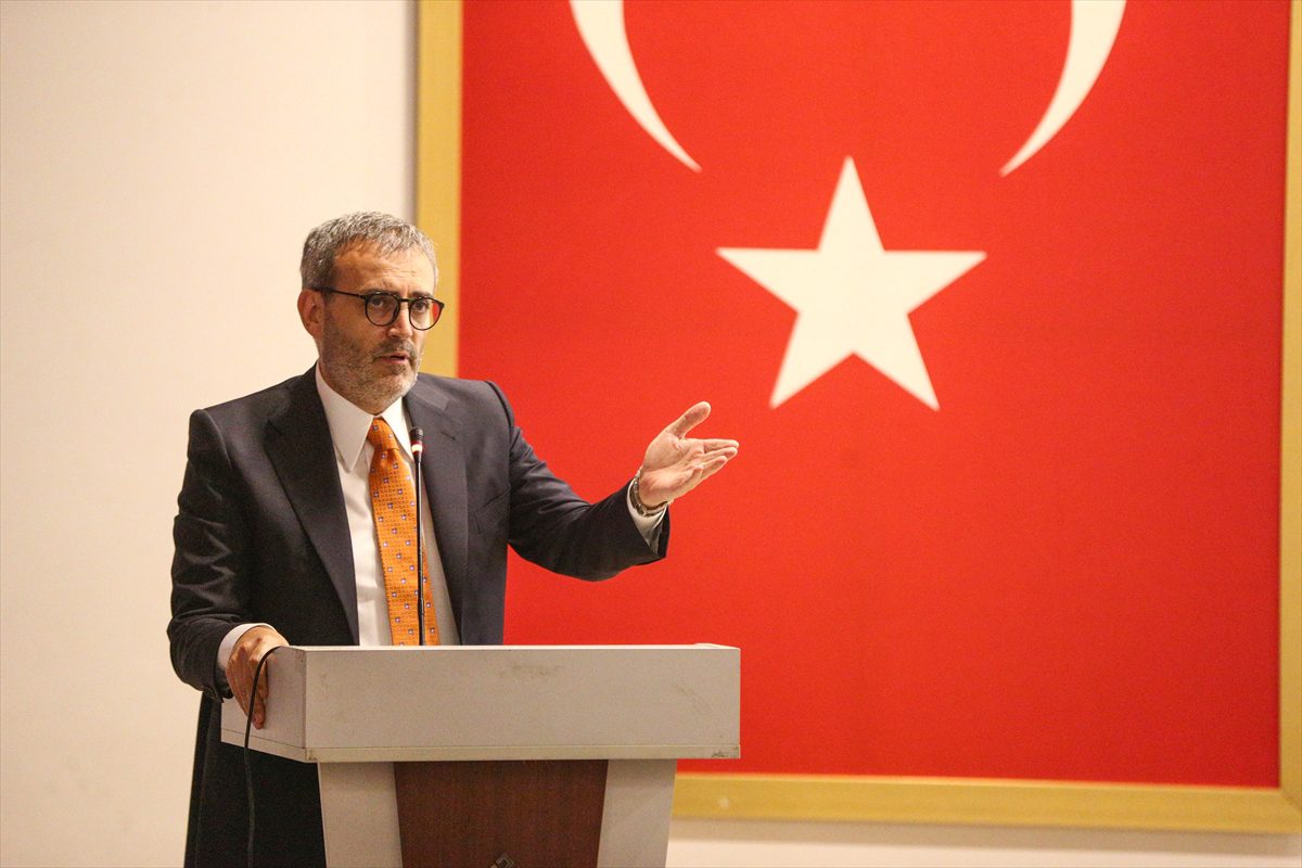 AK Parti Grup Başkanvekili Mahir Ünal, Osmaniye'de partililerle buluştu: