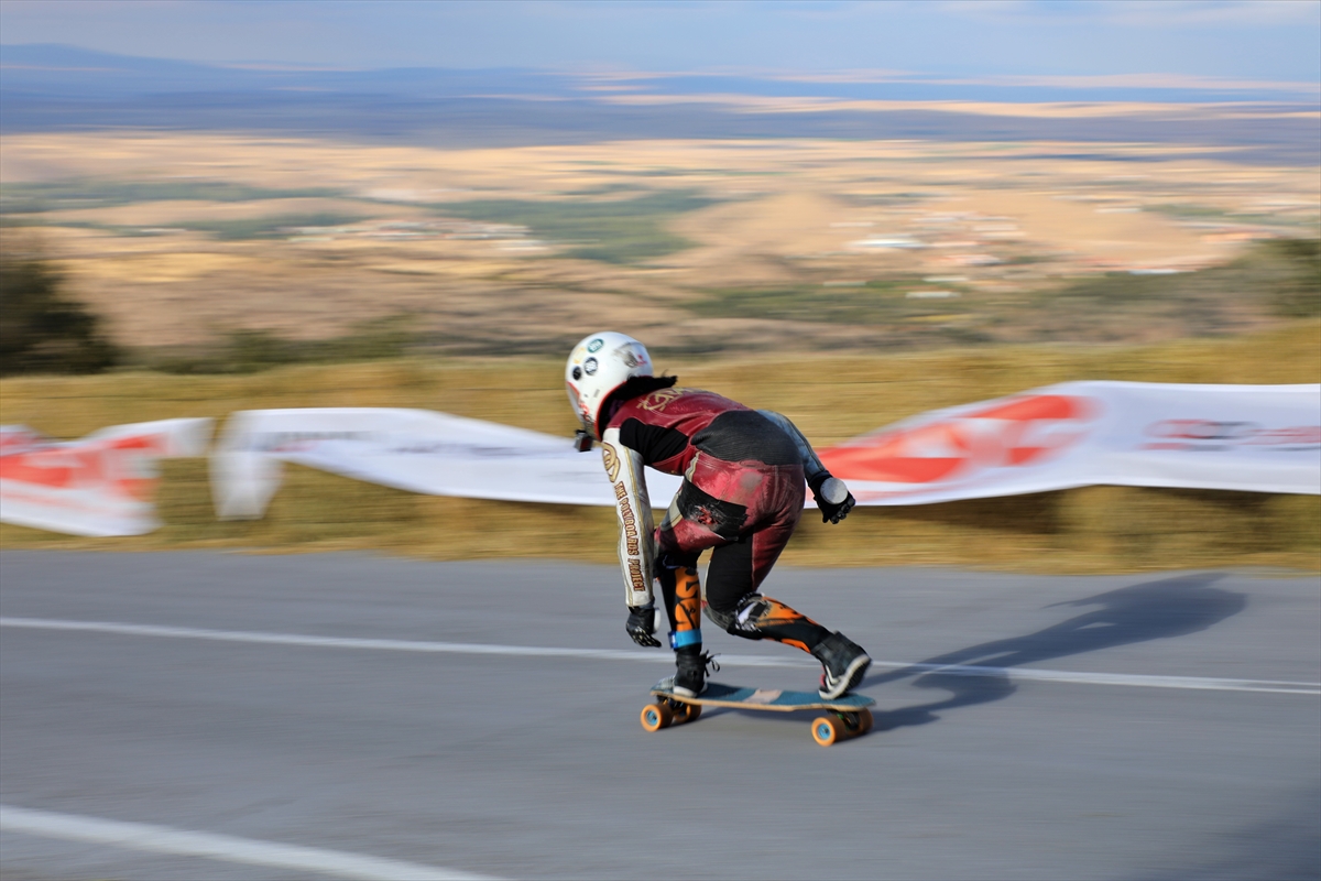 Aksaray'da düzenlenen Dünya İniş Kaykay ve Hız Kızağı Şampiyonası sona erdi