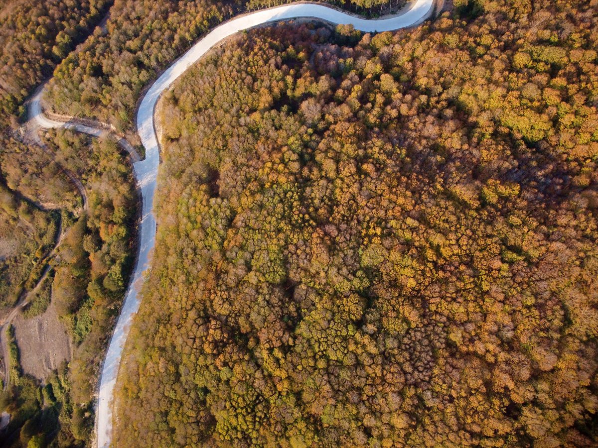 Amanoslar'daki Dumanlı Yaylası'nda sonbahar renkleri dronla görüntülendi