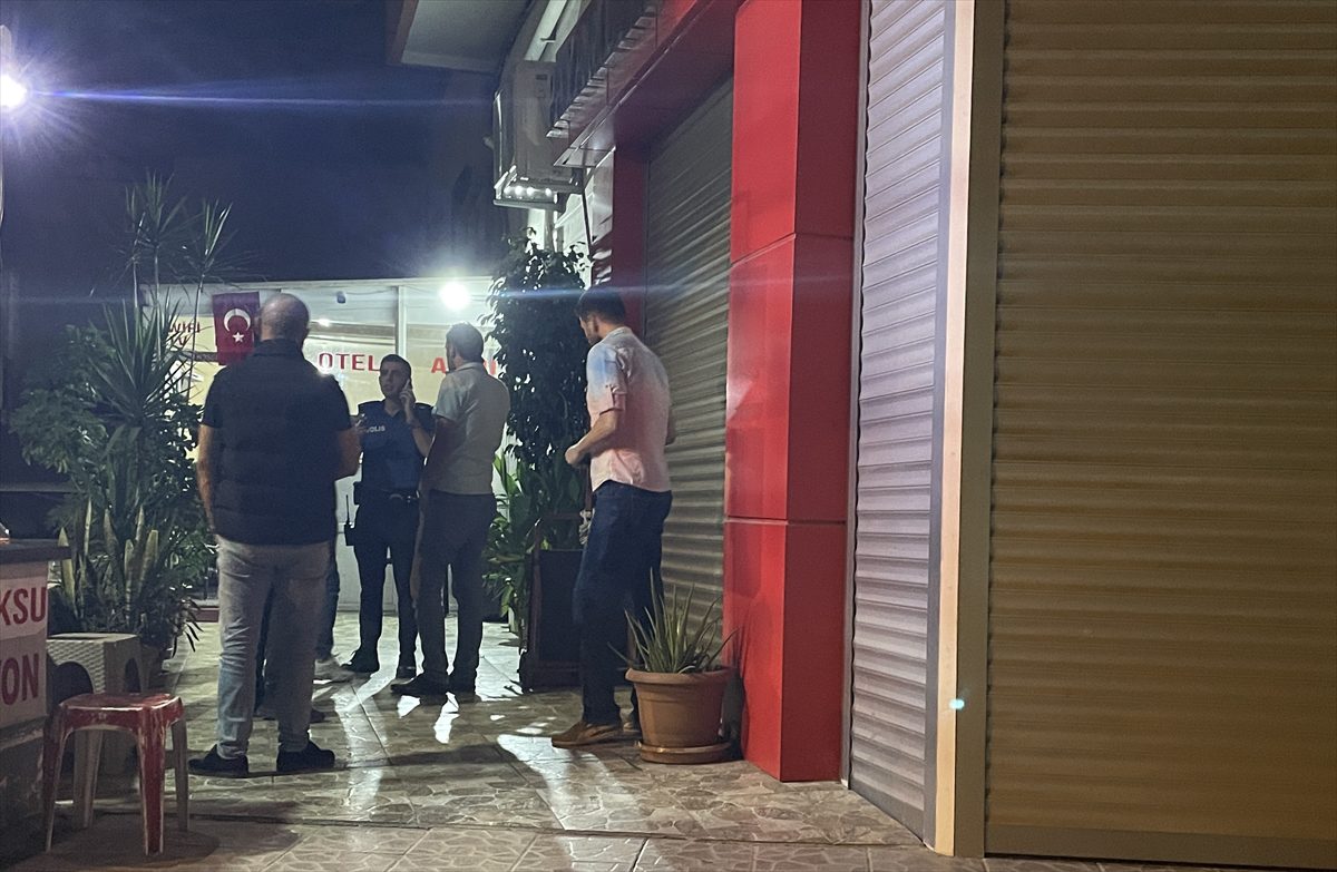 Antalya'da bir kişi kaldığı otelde ölü bulundu