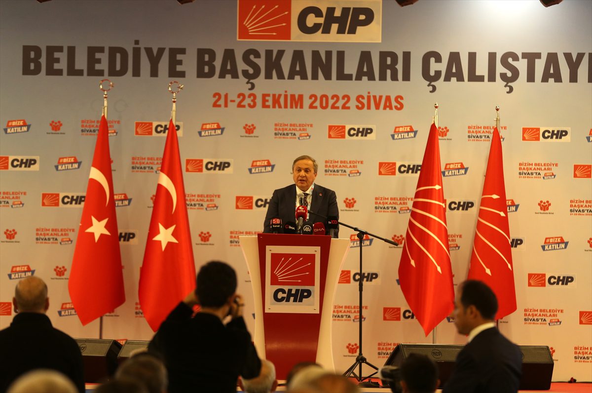 CHP'li Torun, Sivas'ta Belediye Başkanları Çalıştayı'nda konuştu: