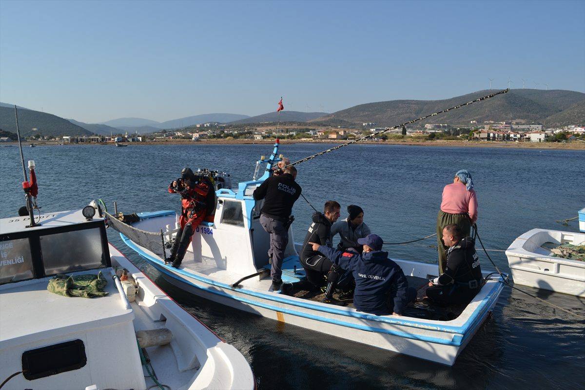 İzmir'de tekneden denize düşen balıkçıyı arama çalışmaları sürüyor