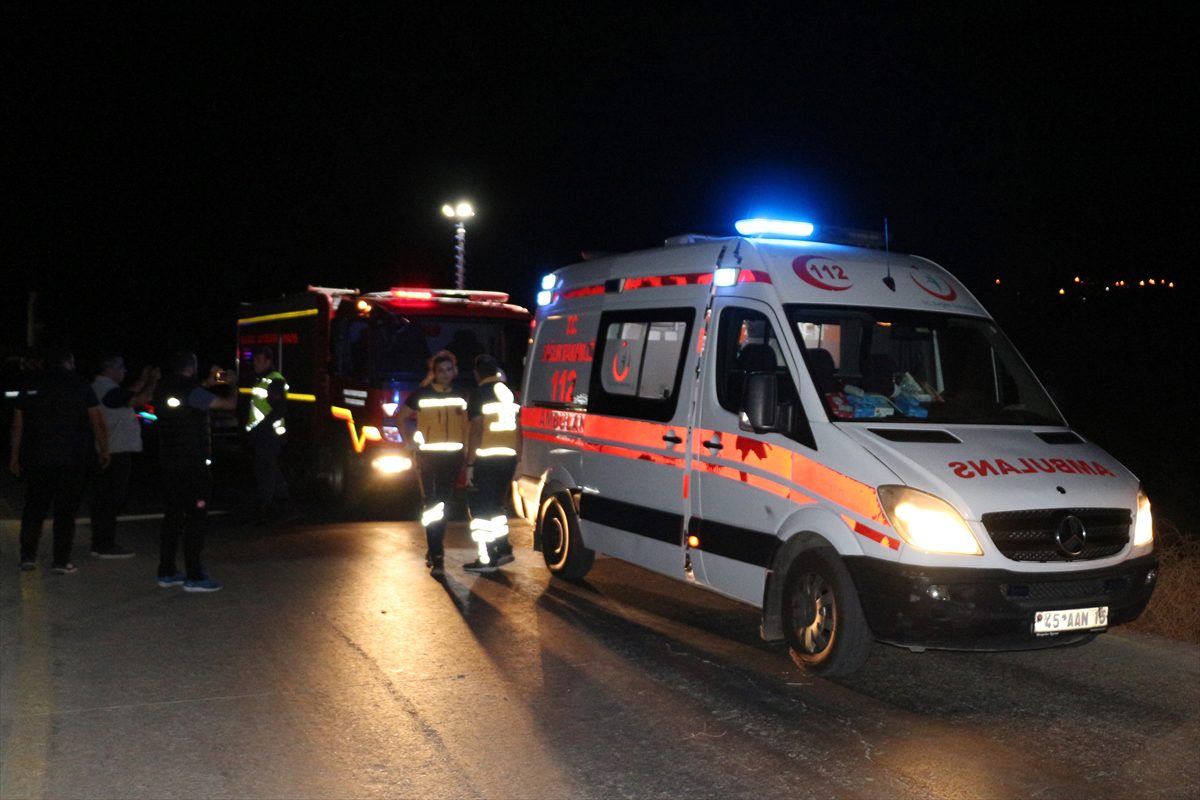 Manisa'da trafik kazasında 1 kişi öldü, 5 kişi yaralandı