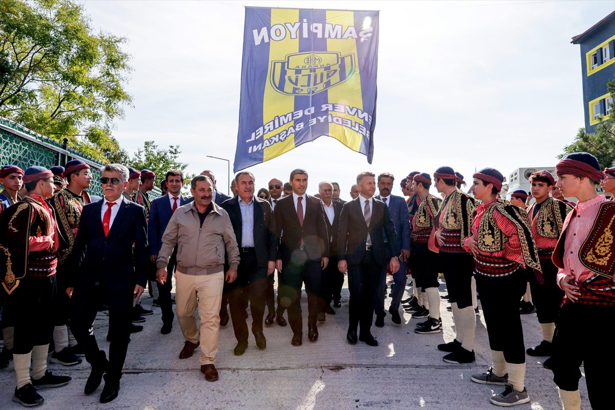 MKE Ankaragücü Başkanı Faruk Koca, Ankara'nın başkent oluşunun 99. yılı etkinliğine katıldı