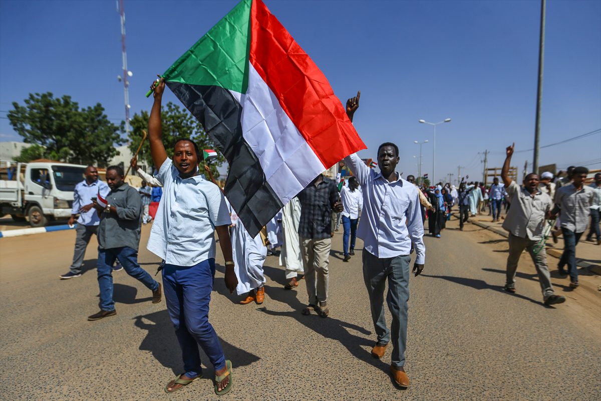Sudan’daki BM binası önünde muhtemel “siyasi anlaşma” protesto edildi