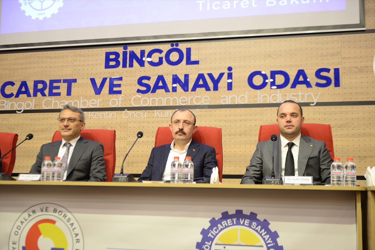 Ticaret Bakanı Muş, Bingöl Solhan'da vatandaşlarla bir araya geldi: