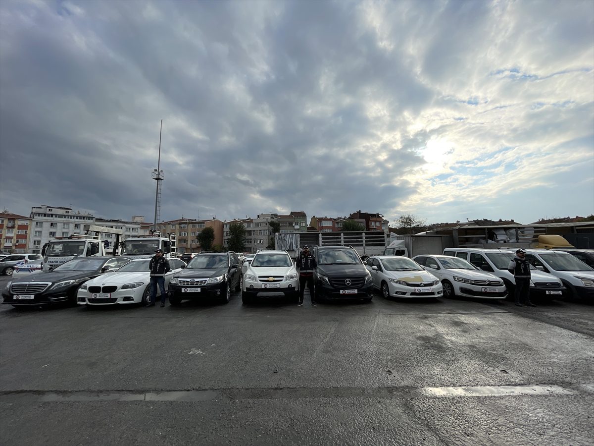 İstanbul merkezli 4 ilde icralık otomobil dolandırıcılığı operasyonunda 20 zanlı yakalandı