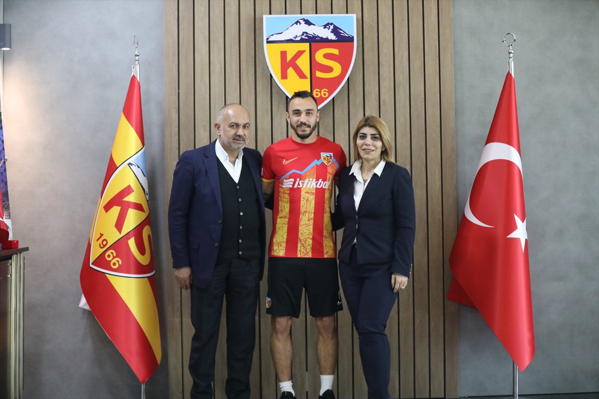 Kayserispor 2 futbolcusunun sözleşme sürelerini uzattı