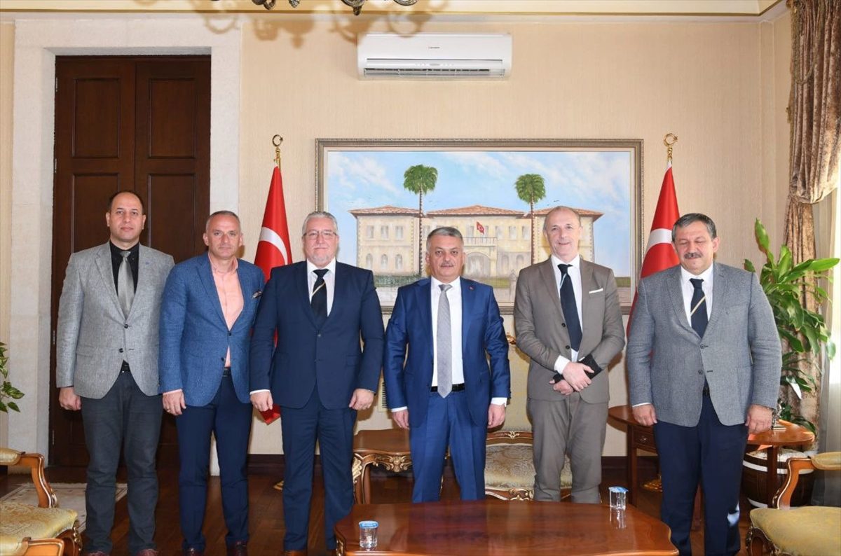 WAKO Başkanı Roy Baker, Antalya Valisi Ersin Yazıcı'yı ziyaret etti