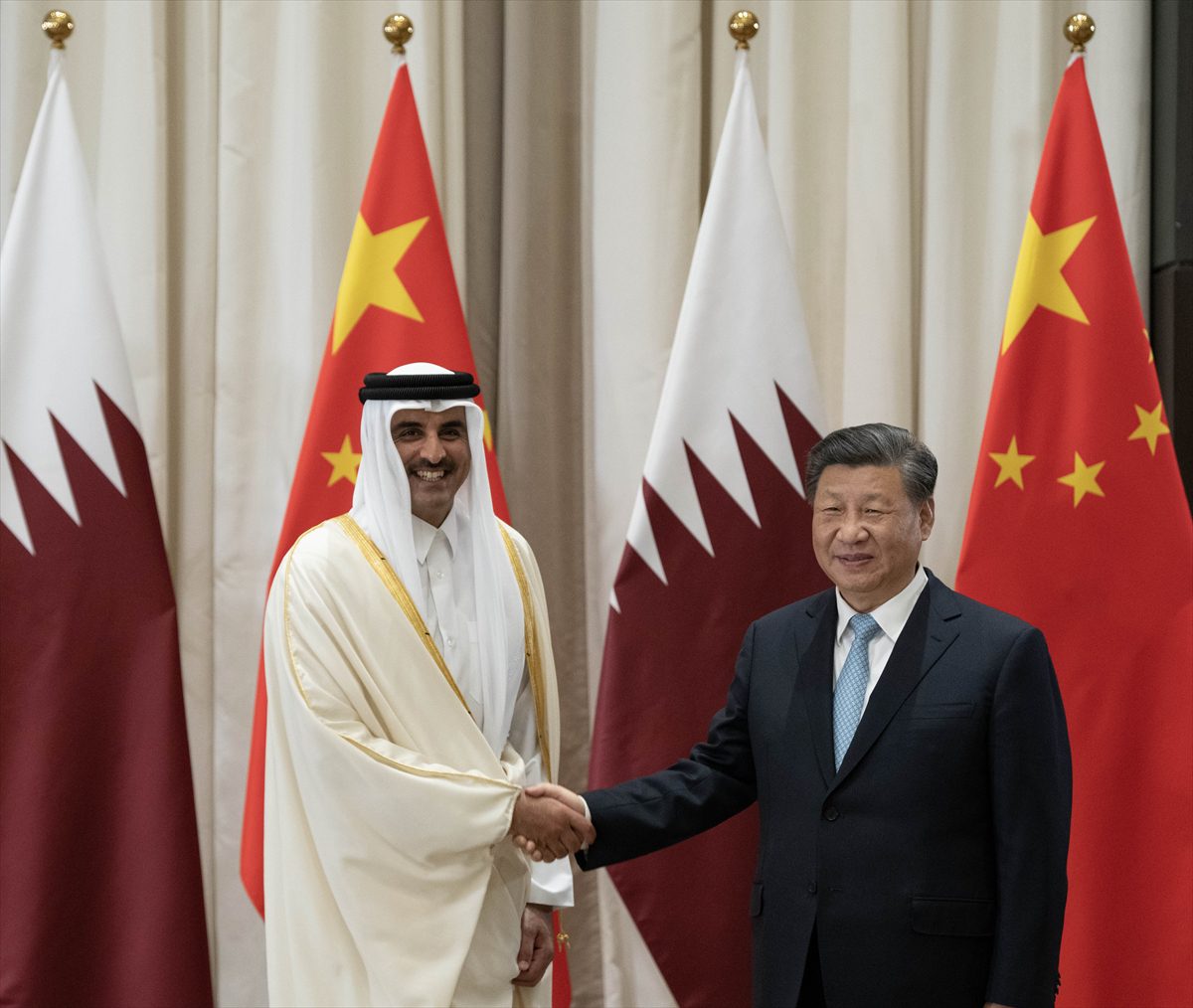 Katar Emiri ile Çin Devlet Başkanı, Riyad'da “stratejik ortaklığı” görüştü