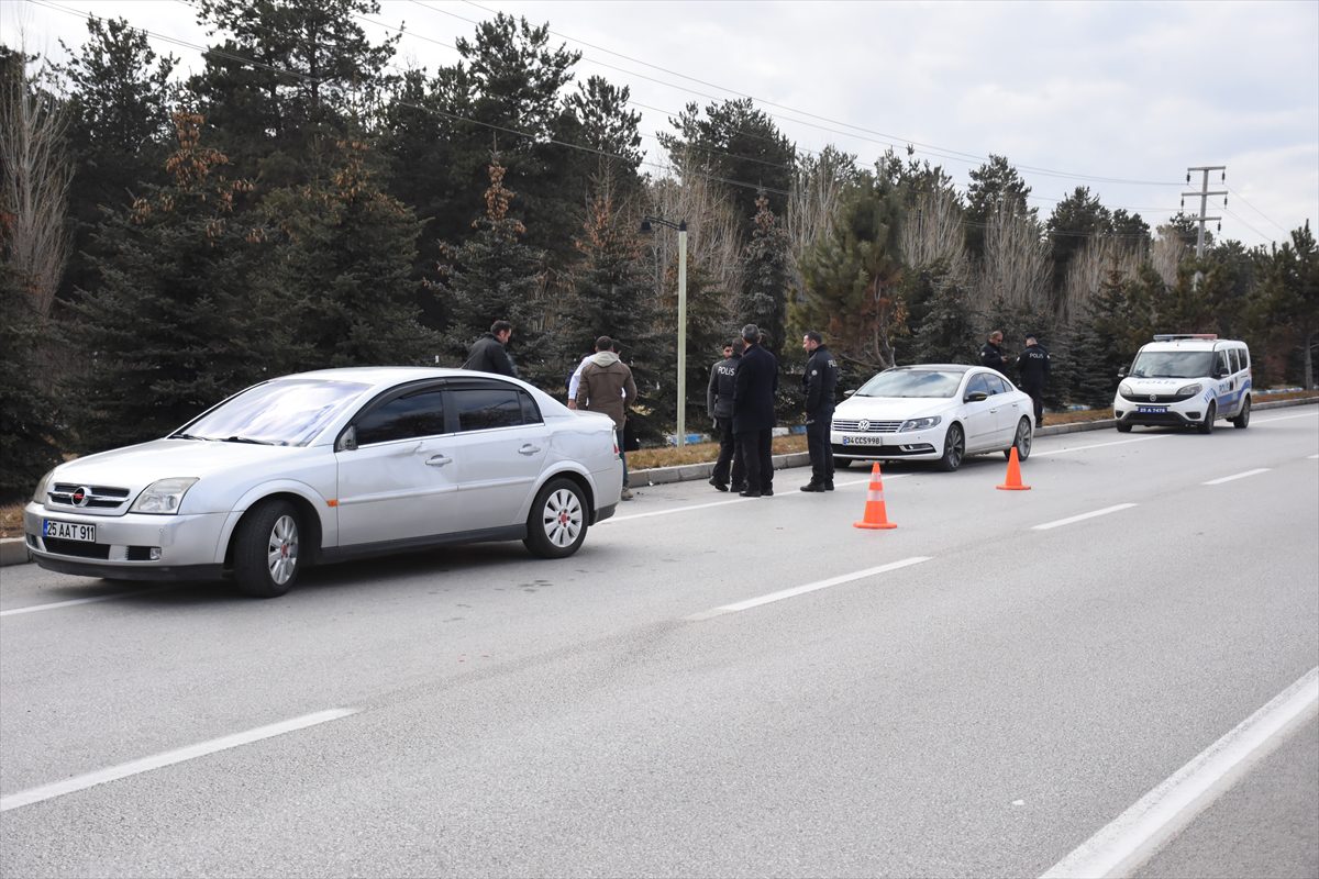 Erzurum'da kamyonun çarptığı kişi öldü