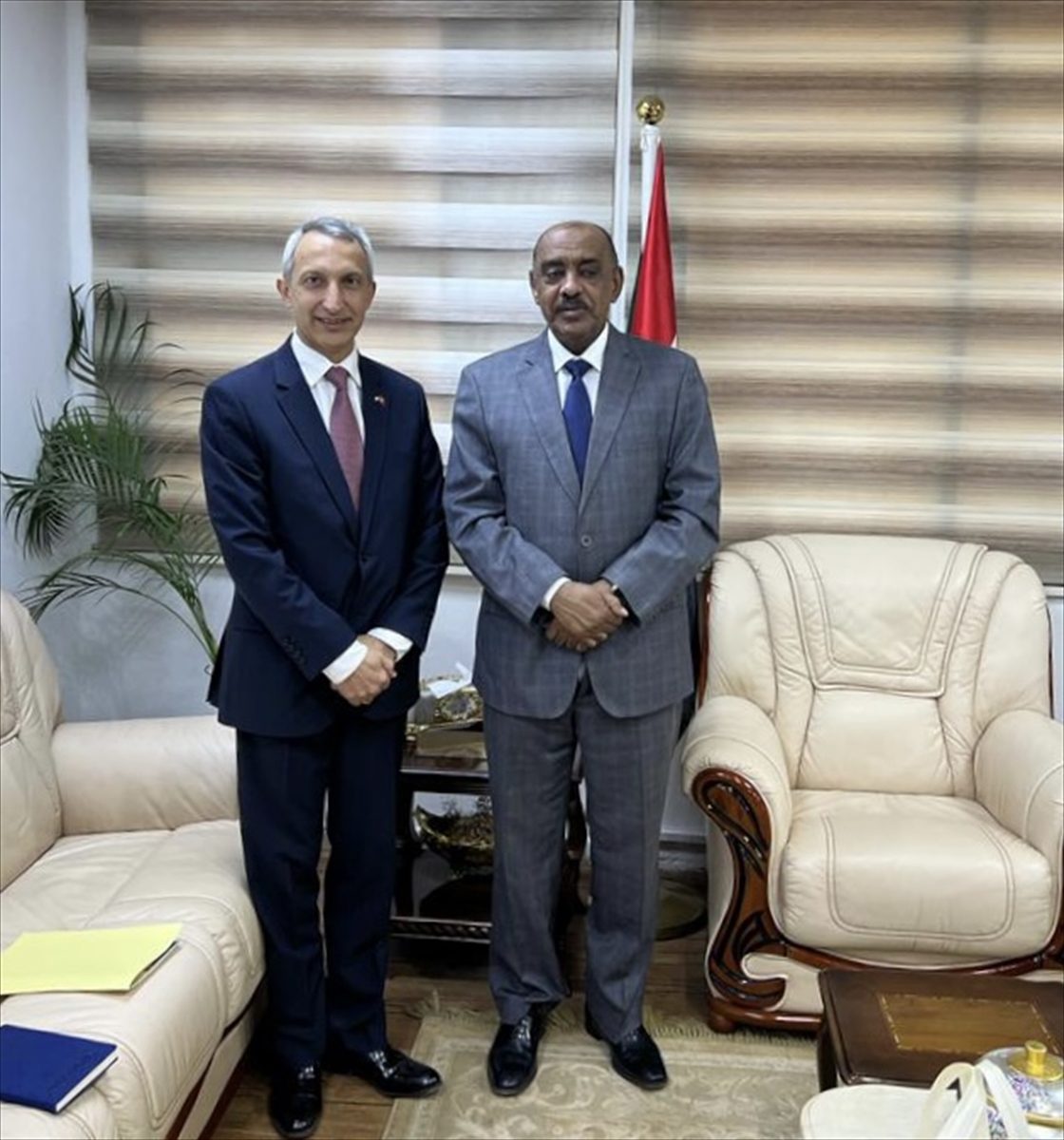 Hartum Büyükelçisi Çobanoğlu, Sudan Dışişleri Bakan Vekili Sadık ile görüştü