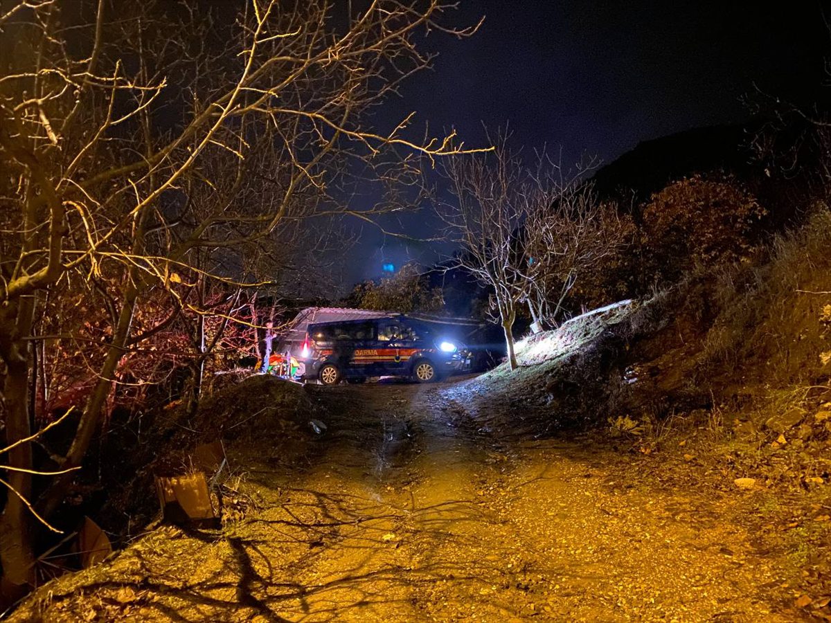 İzmir'de yaşlı kadının cesedi derede bulundu