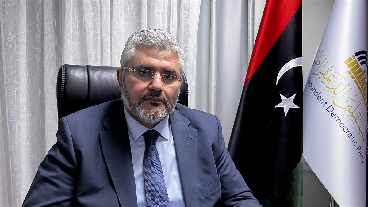 Libyalı uzmanlar Anayasa referandumunun seçimlerden önce yapılması konusunda hemfikir