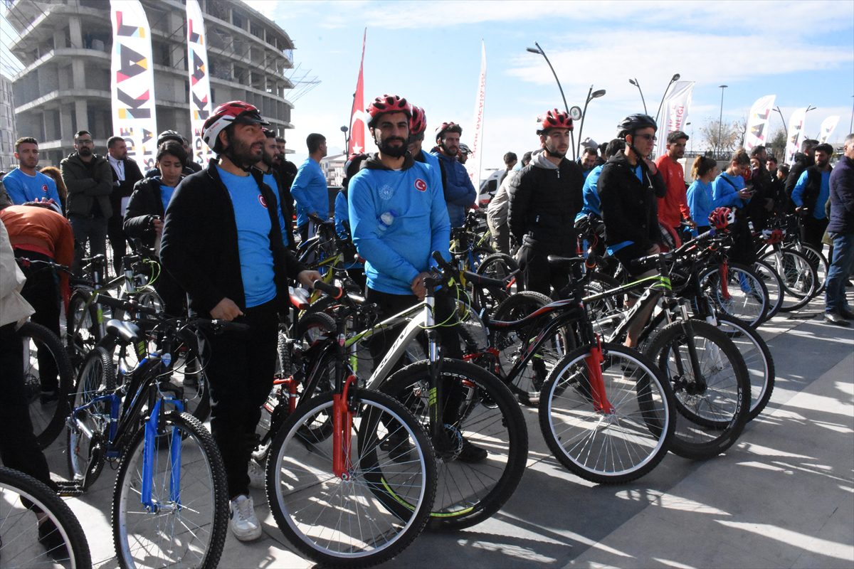 Şırnak'ta “bisiklet festivali” düzenlendi