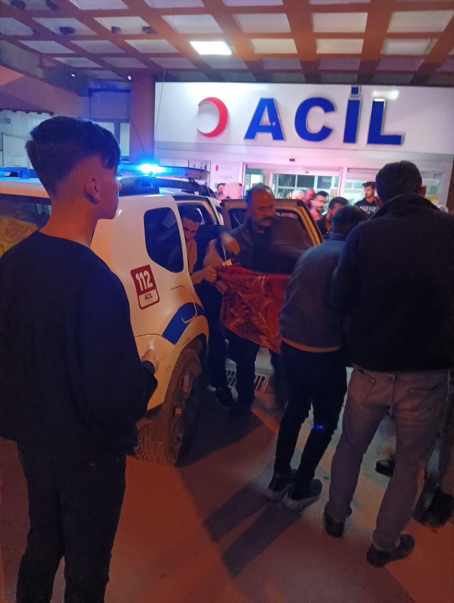 Şırnak'ta kalp krizi geçiren yolcuyu polis ekipleri hastaneye yetiştirdi