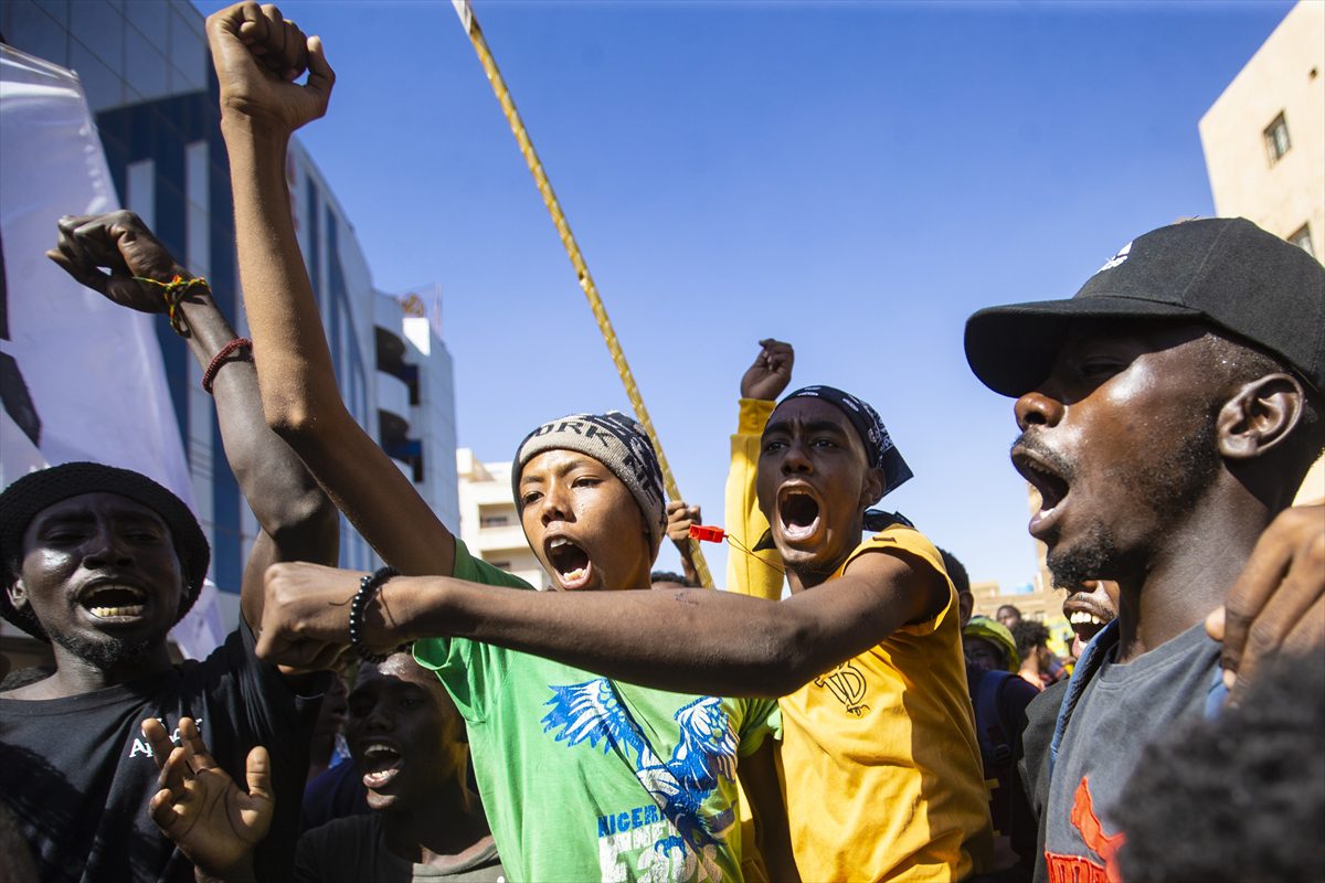 Sudan'da askerle sivillerin imzaladığı “çerçeve anlaşma” protesto edildi
