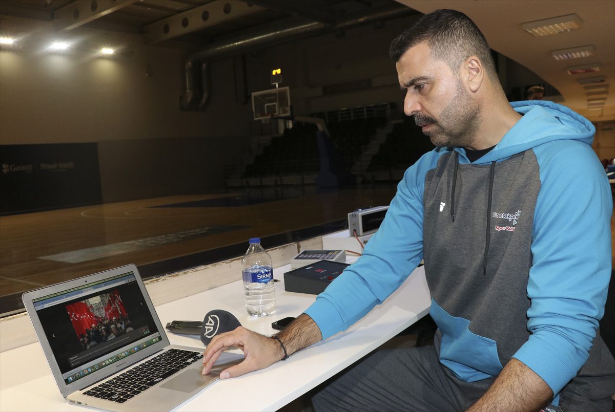Türk Telekom Basketbol Takımı Başantrenörü Erdem Can, AA'nın “Yılın Fotoğrafları” oylamasına katıldı
