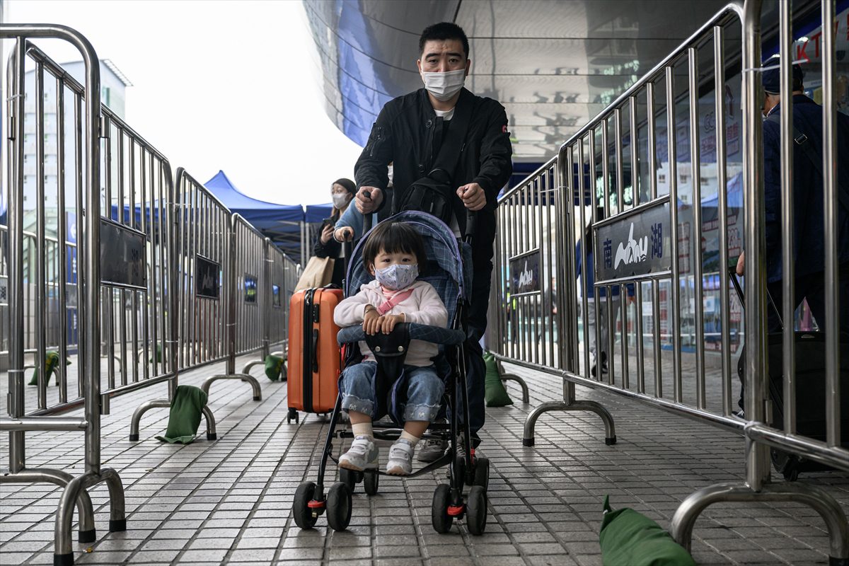 Çin, Hong Kong ve Makau'ya sınır kısıtlamalarını 6 Şubat'tan itibaren kaldıracak