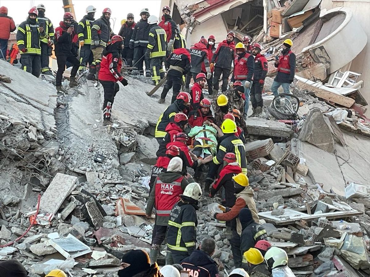 Schnelle und unbürokratische Hilfe für Erdbebenopfer!..