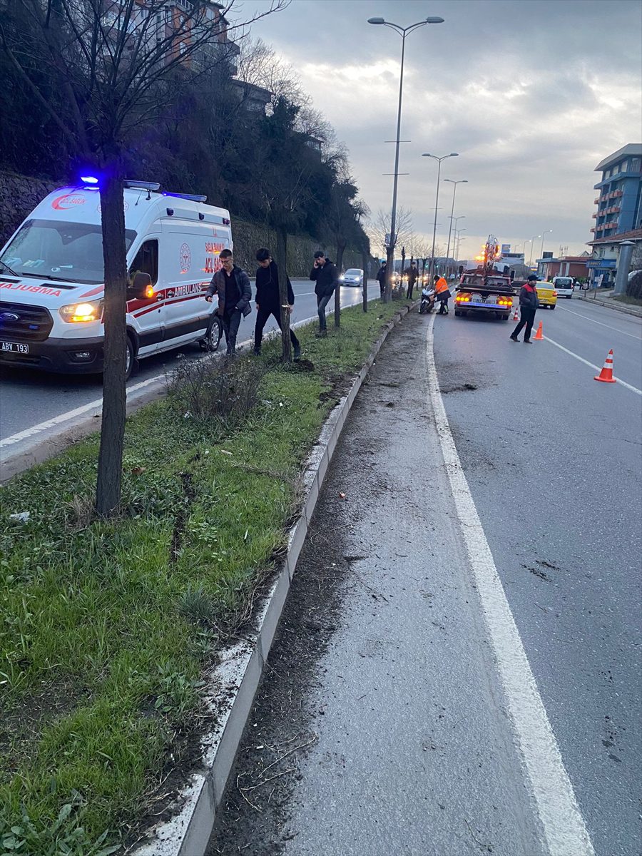 Zonguldak'ta refüje çarpan motosikletin sürücüsü öldü