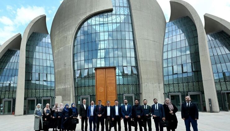 DİTİB 40’ıncı yılı “Hastane Manevi Rehberlik” eğitimi ilk mezunlarını verdi!..