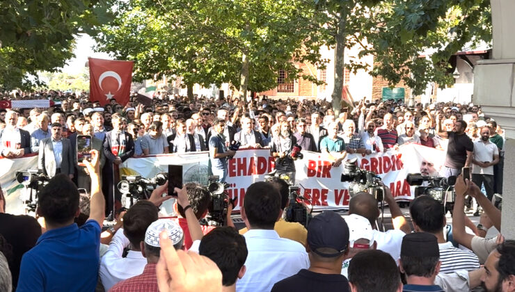 Ankara’lılar, İsrail’i telin, Şehid Heniyye için Hacı Bayram Camii’nde Duada buluştu!..