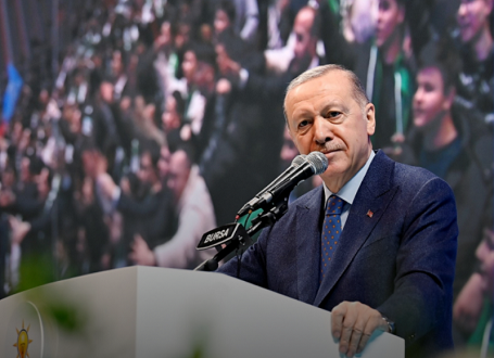 Cumhurbaşkanı Erdoğan: “2025’i hedeflerimize uygun şekilde tamamlayarak, son yıllardaki sıkıntılarımızı tarihe gömeceğiz”